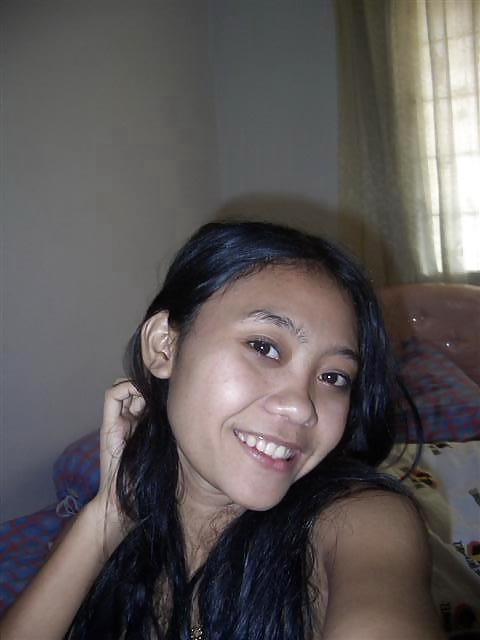 10P Asian lesbian having their happy time