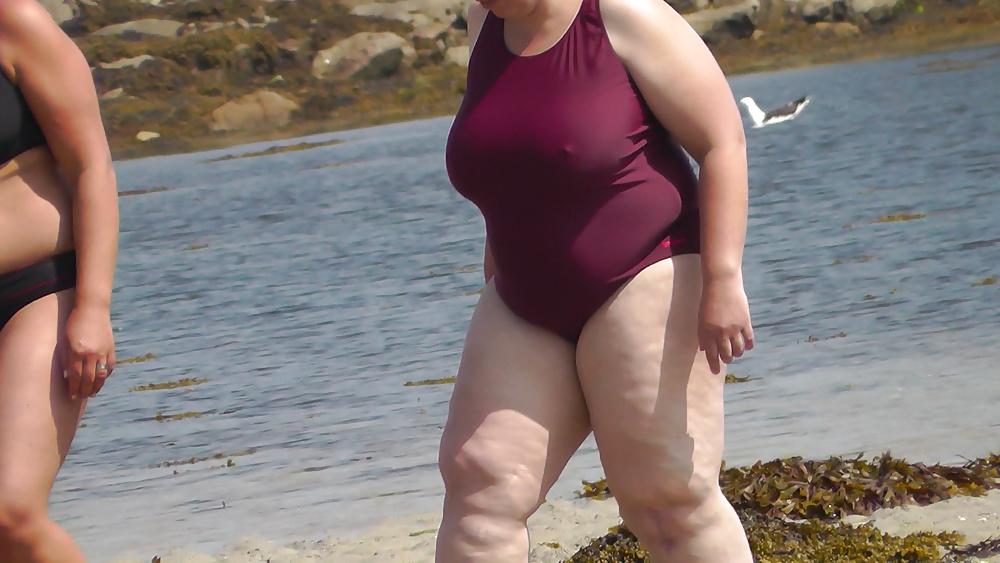 6P Bbw swimsuit hard nipples