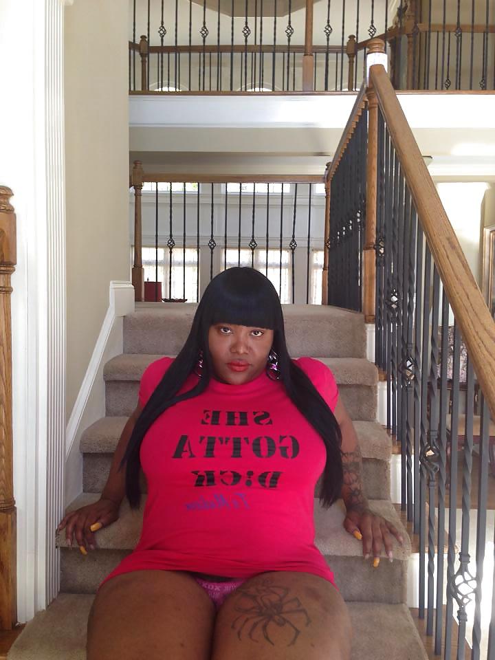 25P Curvy, Thick, Plump, & BBW Shemales