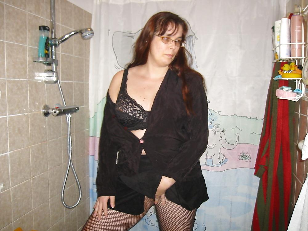 8P Strip in the shower