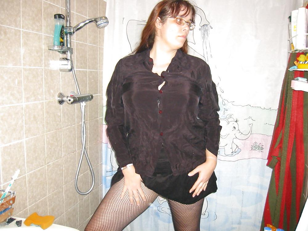 8P Strip in the shower