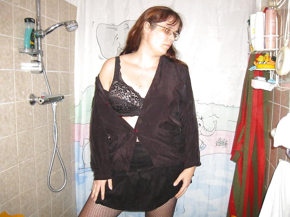 8P Strip in the shower