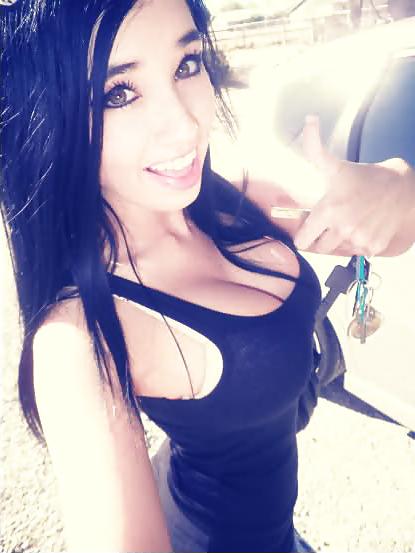 25P Hot cleavage 3