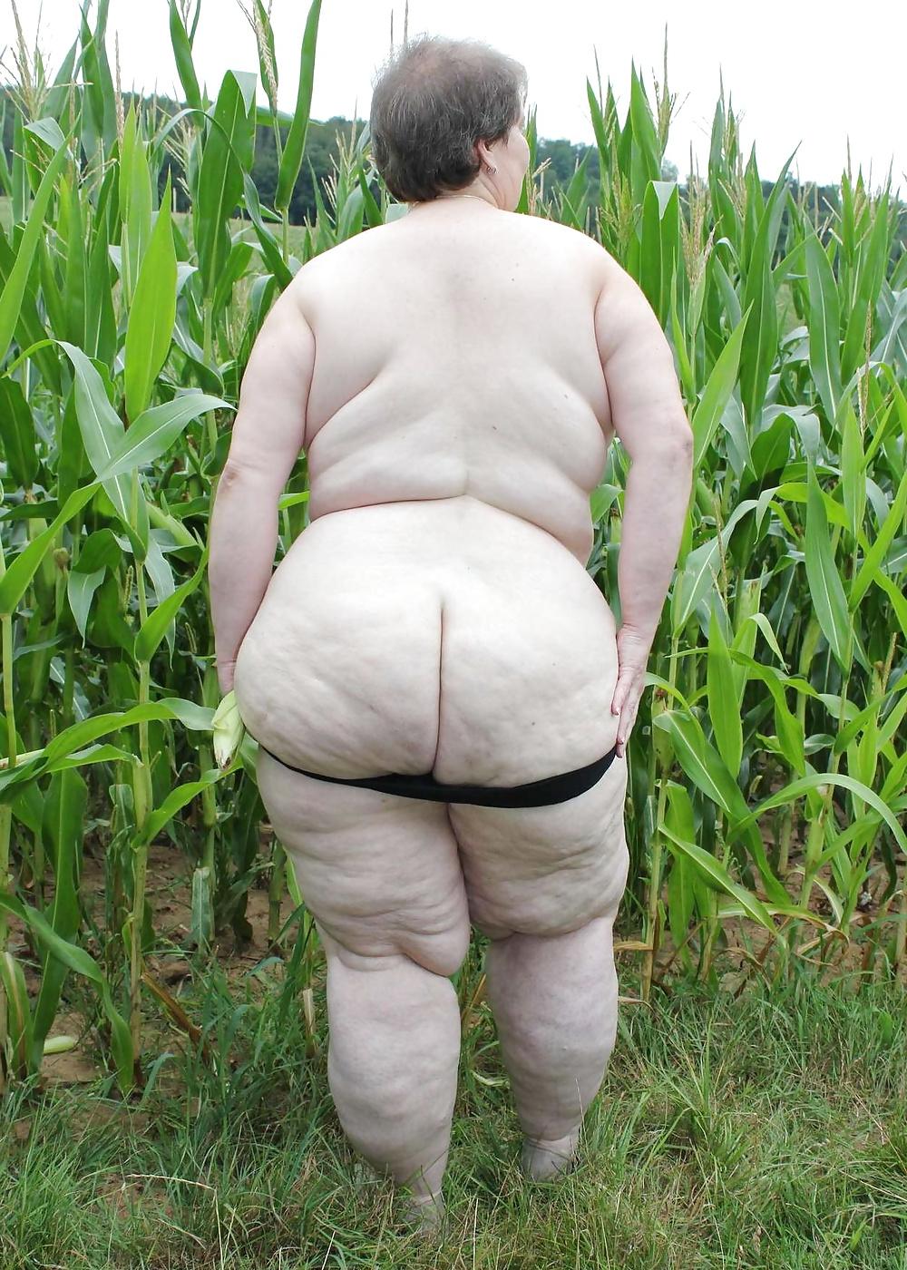 21P AMATEUR MATURES GRANNIES BBW BIG BOOBS BIG ASS 47