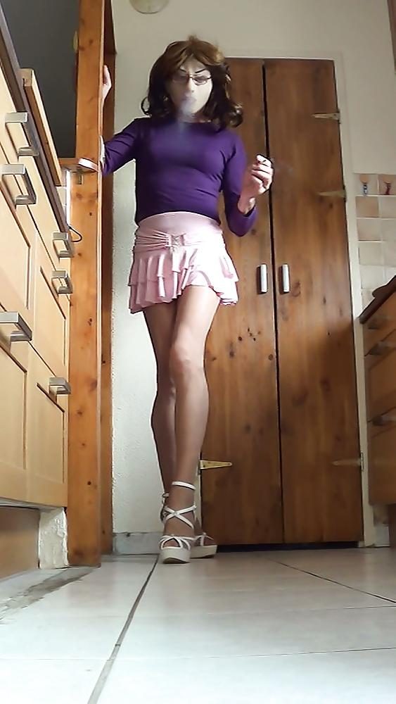 25P Skirt in kitchen