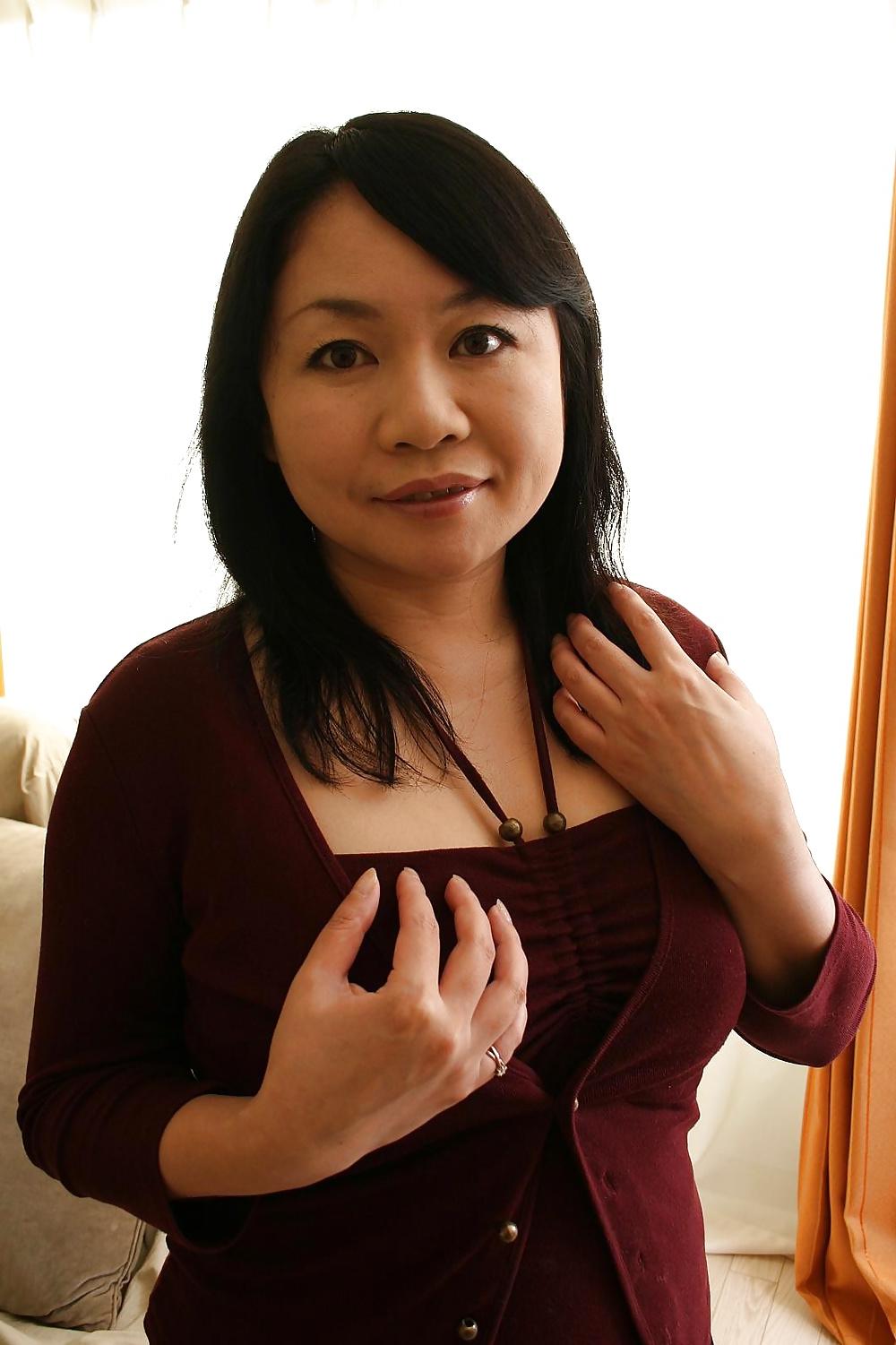 25P Asian woman 12