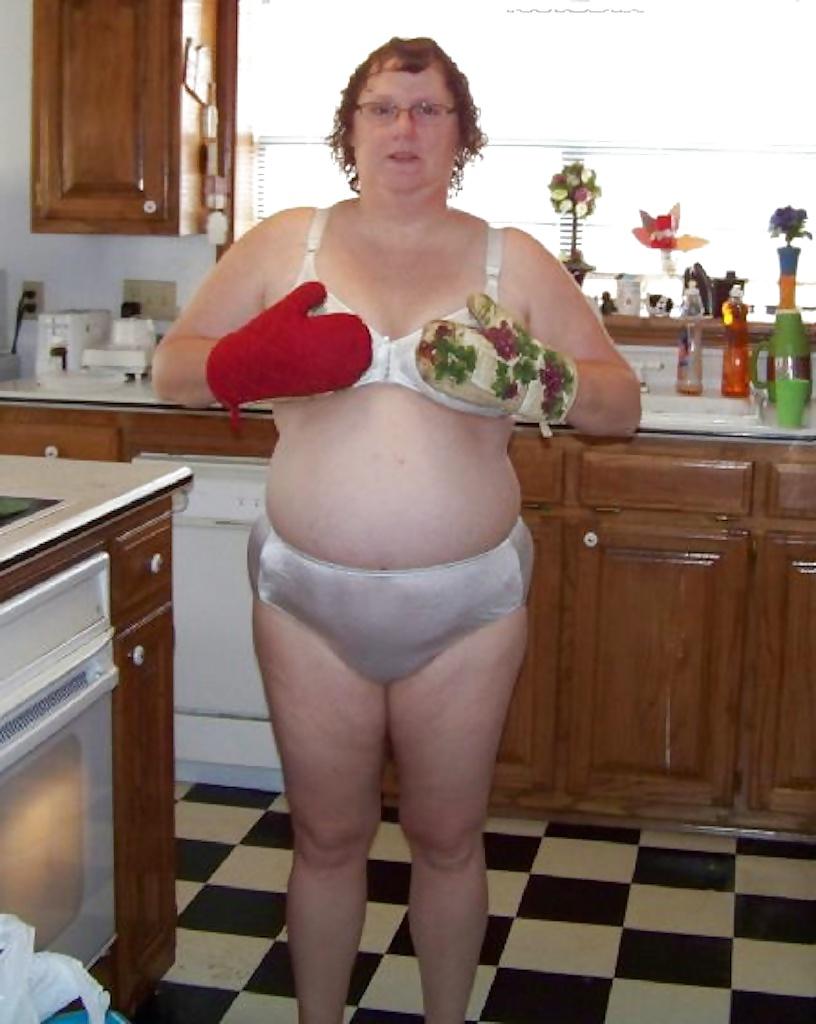 25P Grannies BBW Matures #94