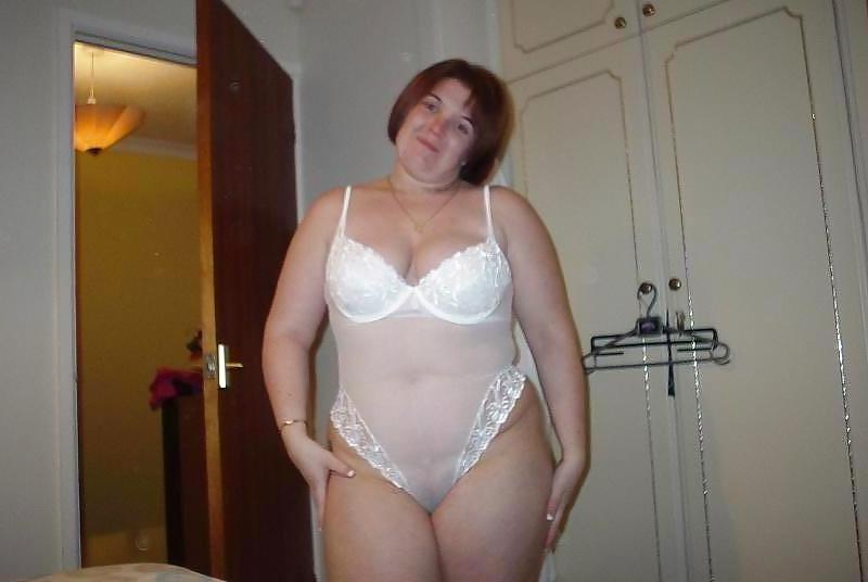 25P Give A Shout For BBW Slut Karen