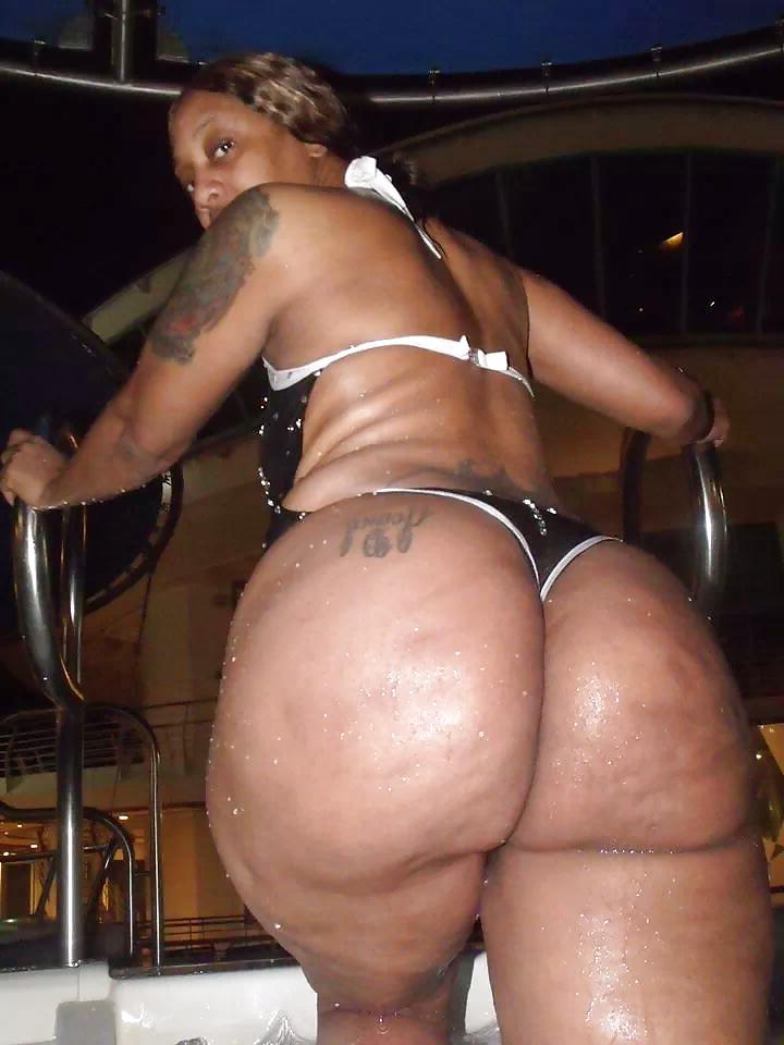 25P ALL KINDS OF BLACK MATURES PT.108