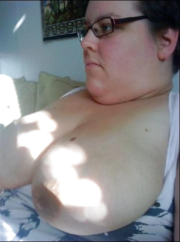 5P Big Natural Silicone-free Boobs! (Four-eyes BBW)