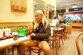10P At restaurant