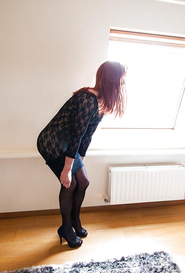 25P Full black lace minidress