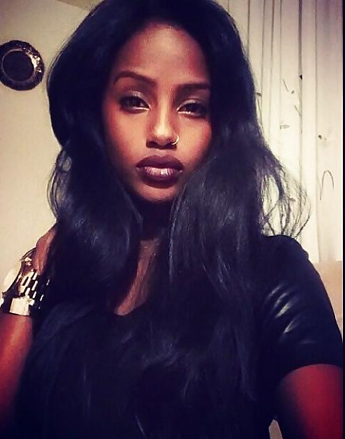 25P Beautiful Women(Black)