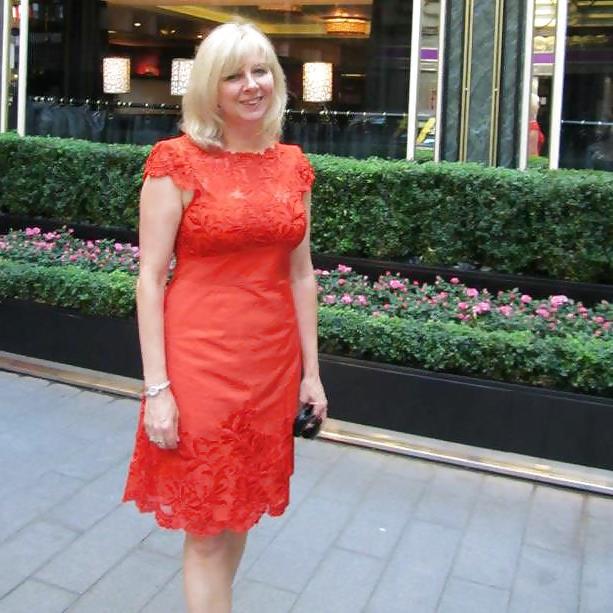 14P Britische blonde MILF Leeds