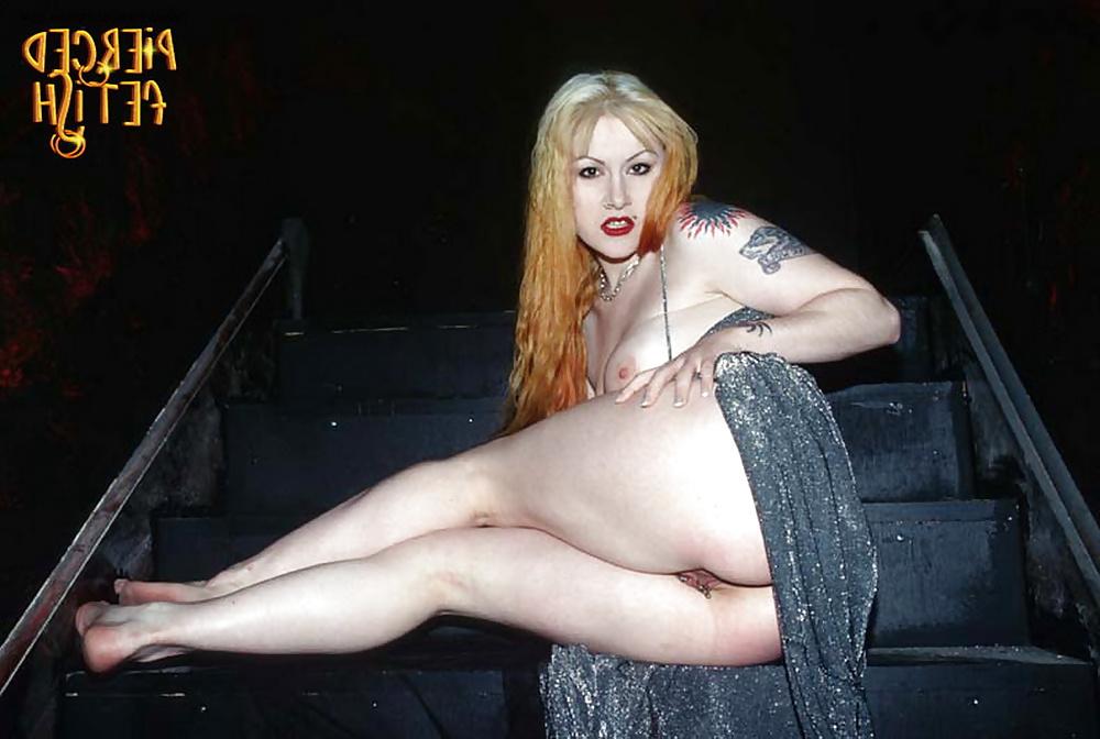 17P Gothic sexy girl