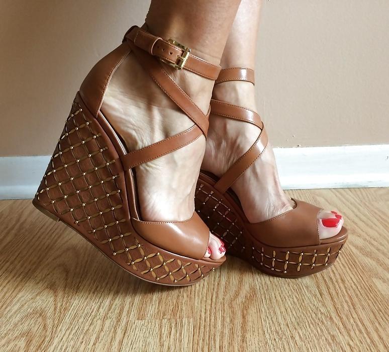 20P Digitalism24 sexy feet and shoes 4