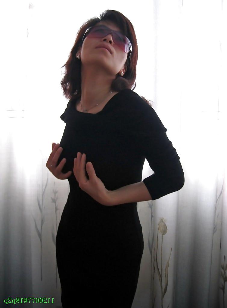 15P Asian Perfect MILF