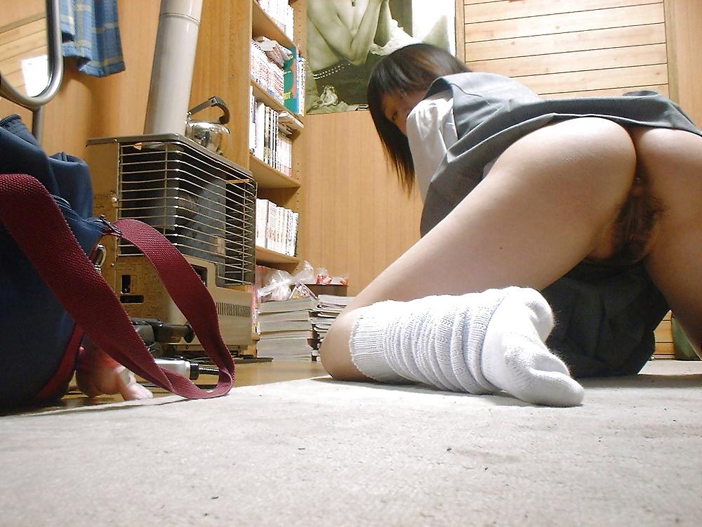 25P Asian girls asses