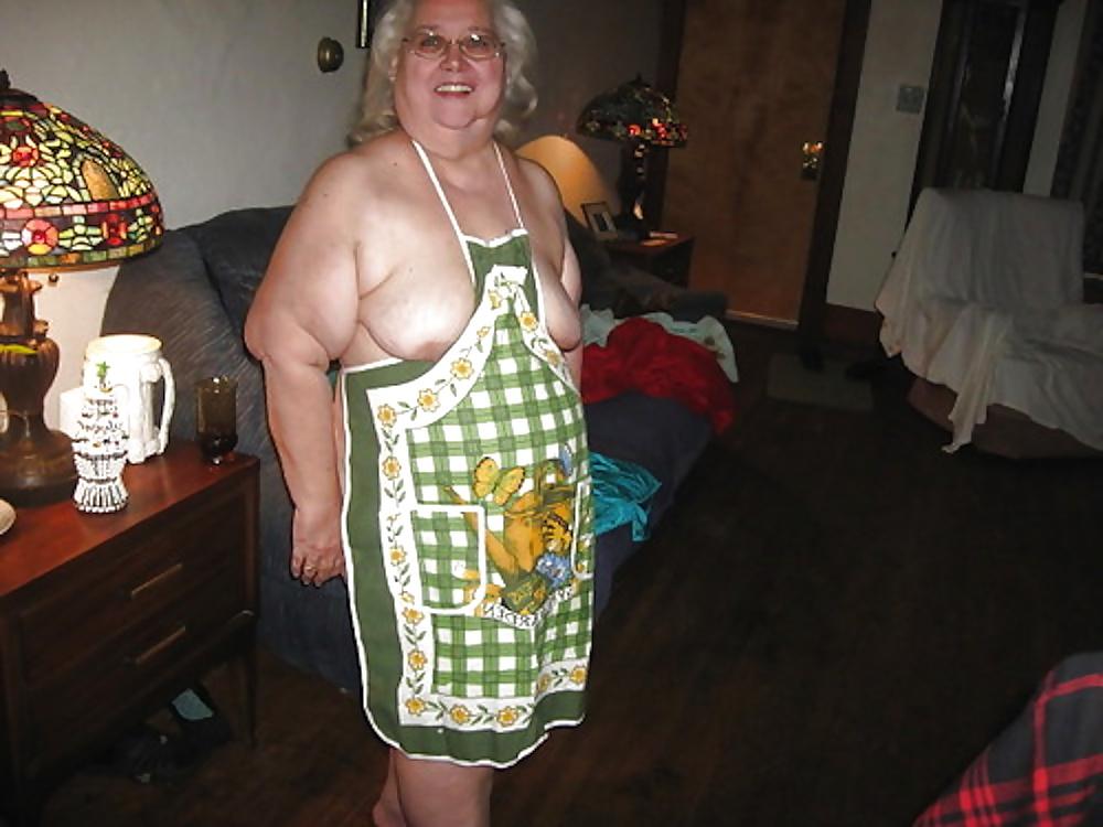 25P Grannies BBW Matures #88