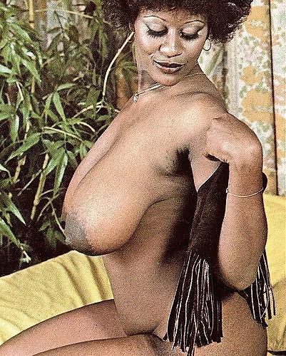 10P CLASSIC BLACK MILFS AND MATURES VOL.20