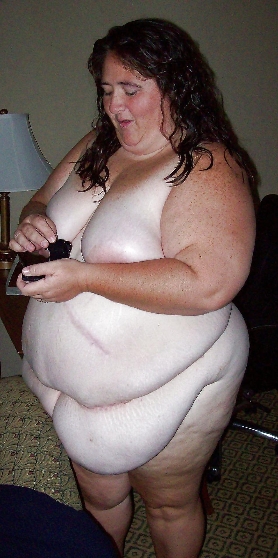 25P BBW Sexy fat pigs !