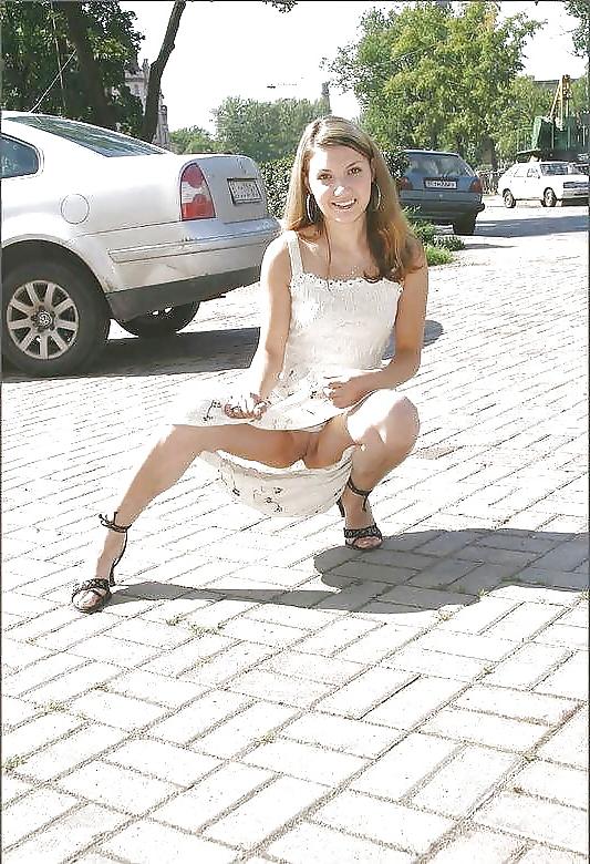 20P Flashing Lifting Her Skirt In Public On The Street