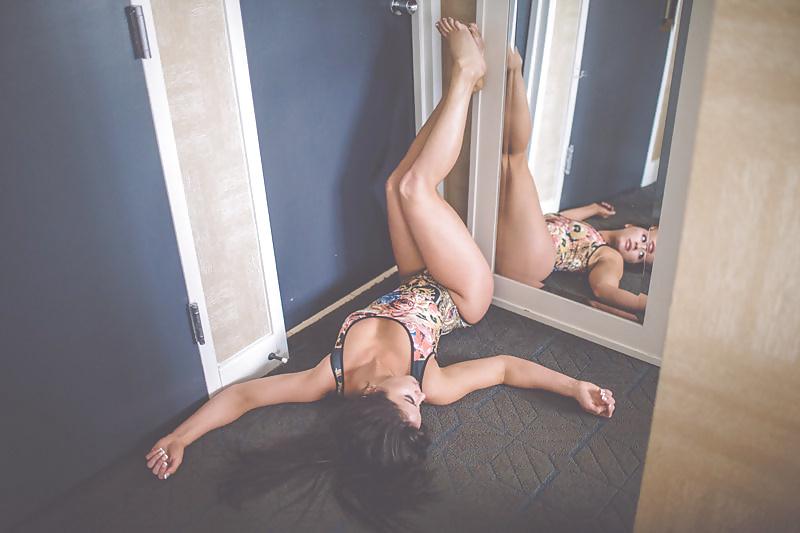 11P August wank diary (Yoga ass, Teen whores, British slut)