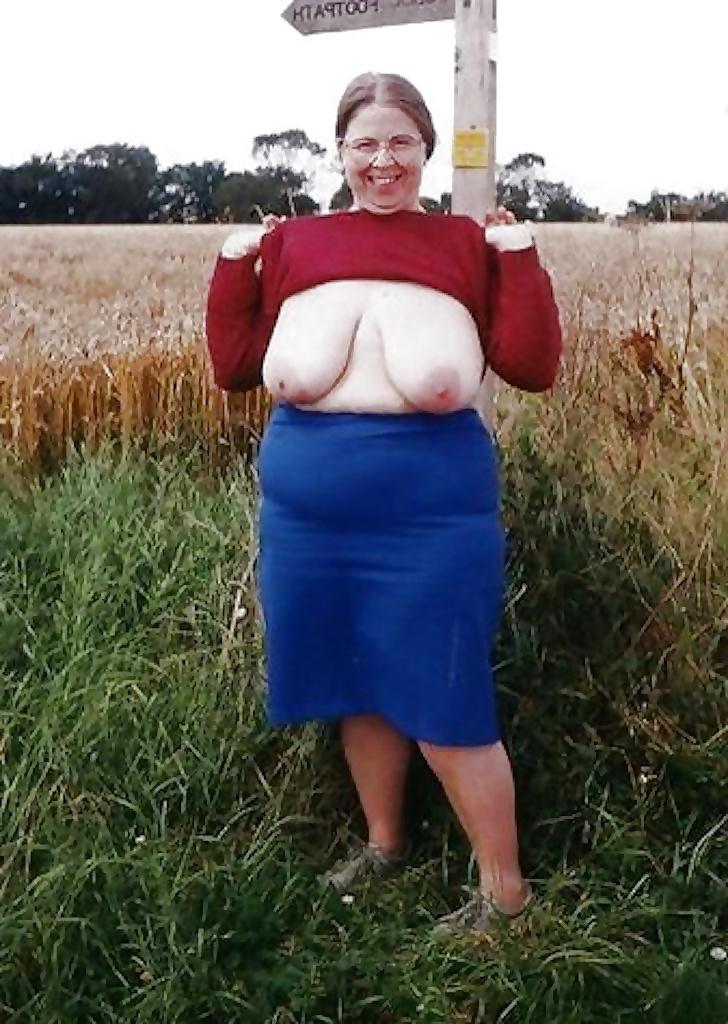 25P Grannies BBW Matures #90