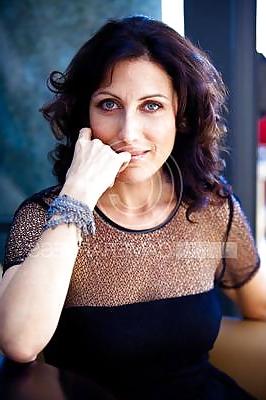25P Lisa Edelstein aka Dr. Lisa Cuddy 6th