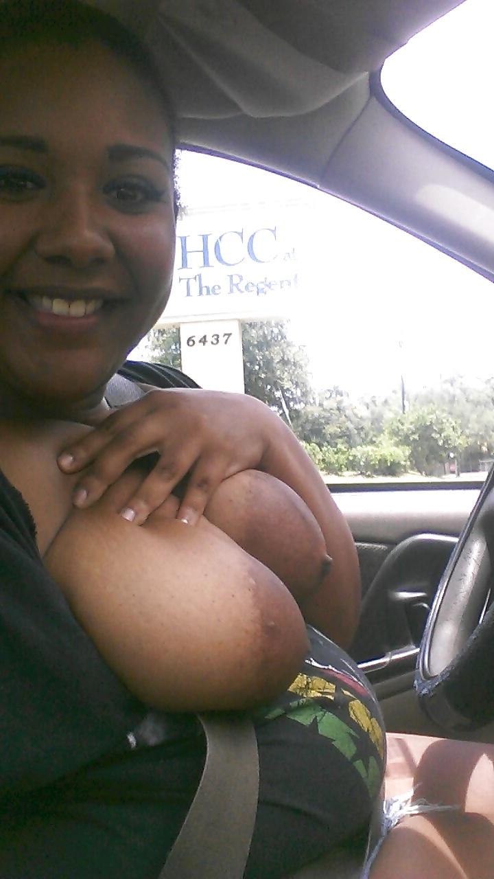 5P BBW selfie That Love's showing off that body