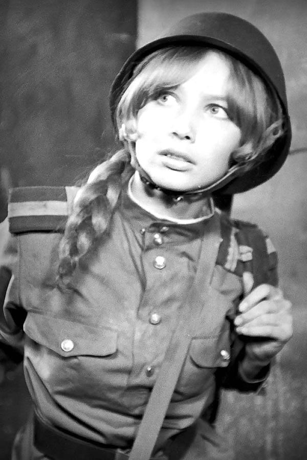 5P Girls in uniform nonude