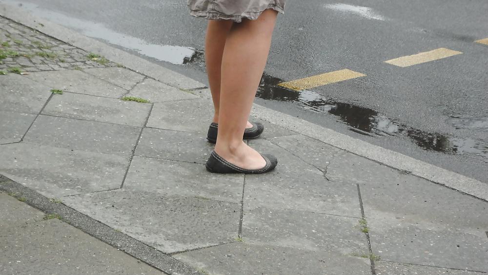 10P Young girls Feet Ballerinas