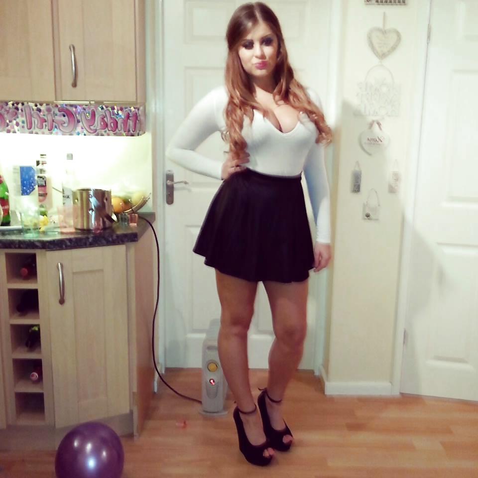 10P Filthy British slags! part 25