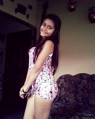 20P Naughty teens non nude