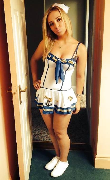 10P Filthy British slags! part 9
