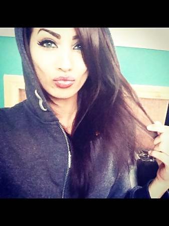 7P 23 year old British born Indian Female from Derby