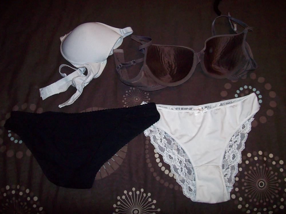 16P The brides underwear what she wore on the big day