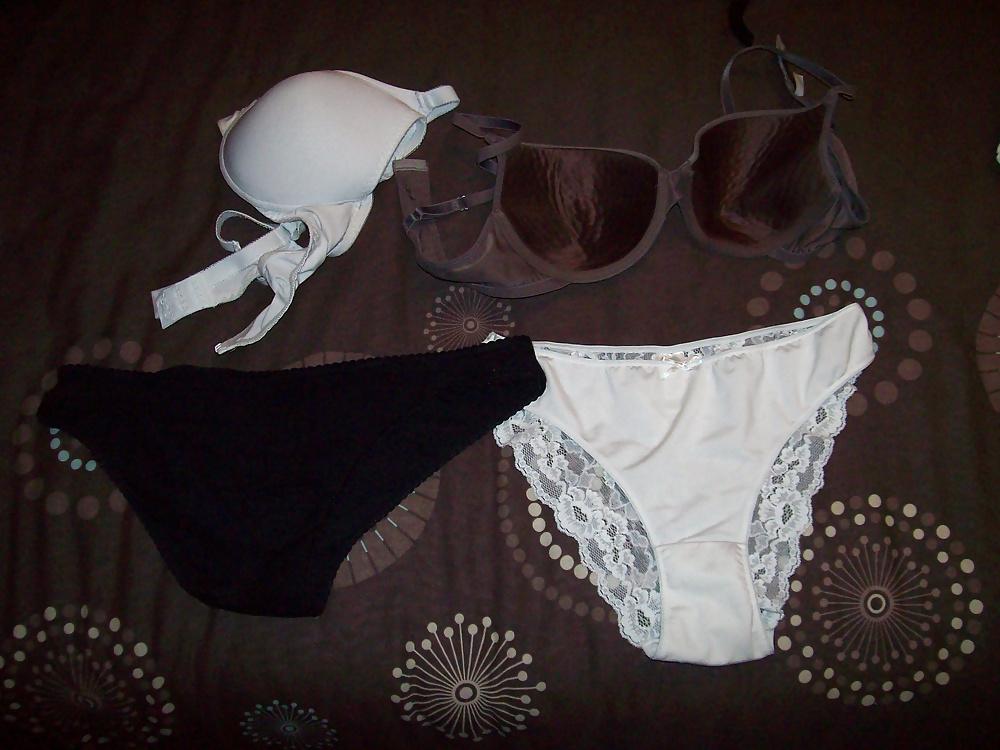 16P The brides underwear what she wore on the big day