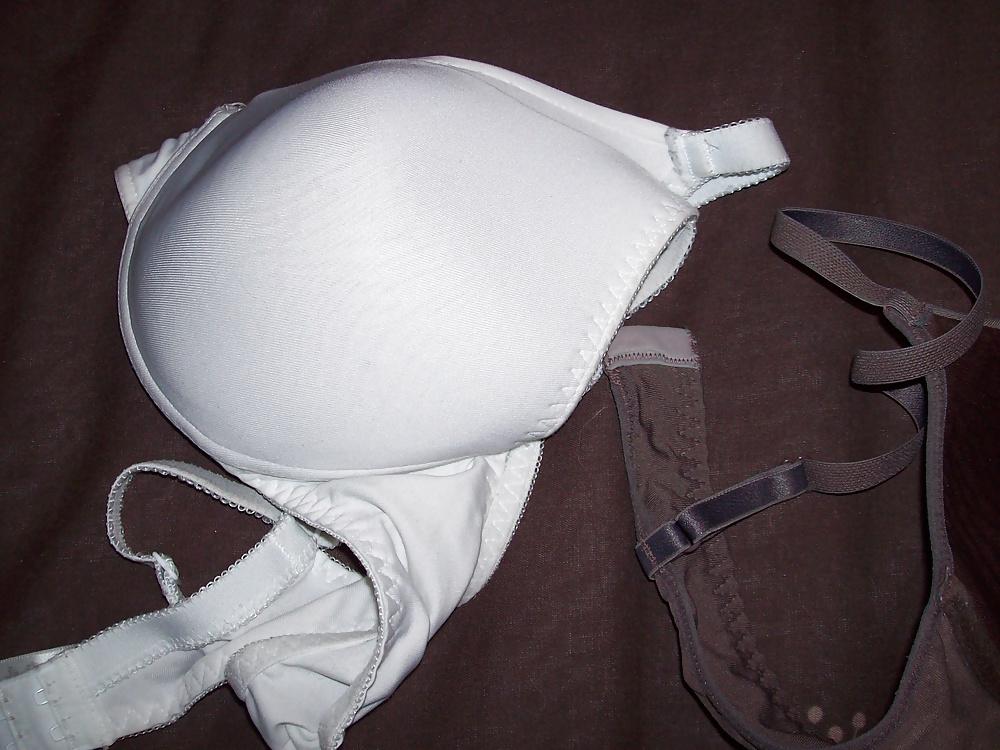 16P The brides underwear what she wore on the big day
