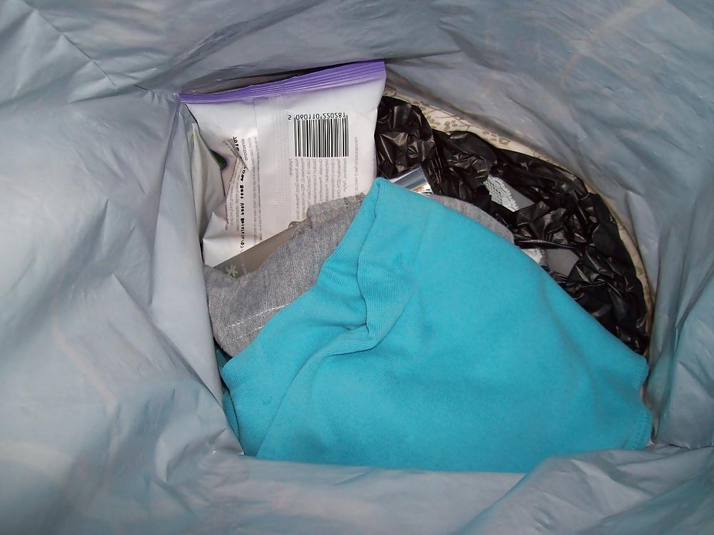 16P The brides underwear what she wore on the big day