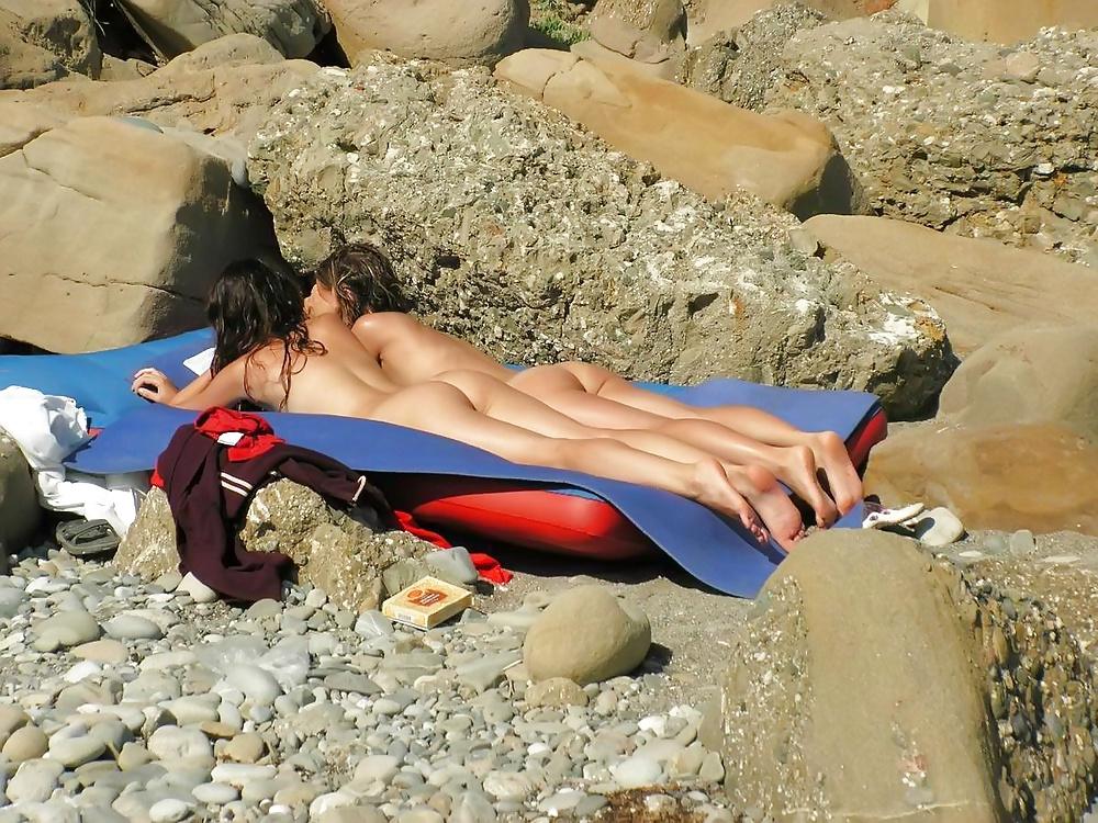 18P Gorgeous Candid Amateurs