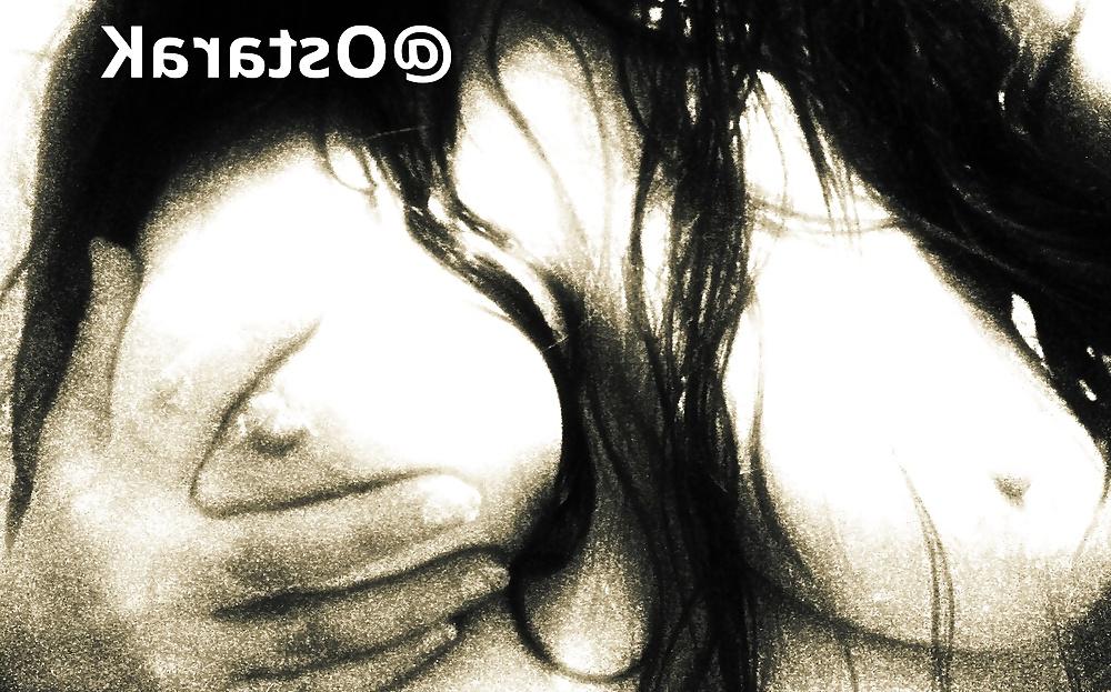 25P The Wife's Classy PG Pix & Boobies