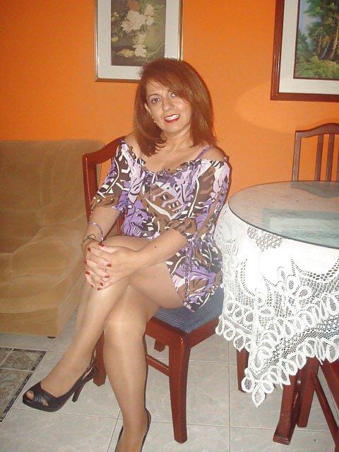 11P Turkish mature sexi cazibe