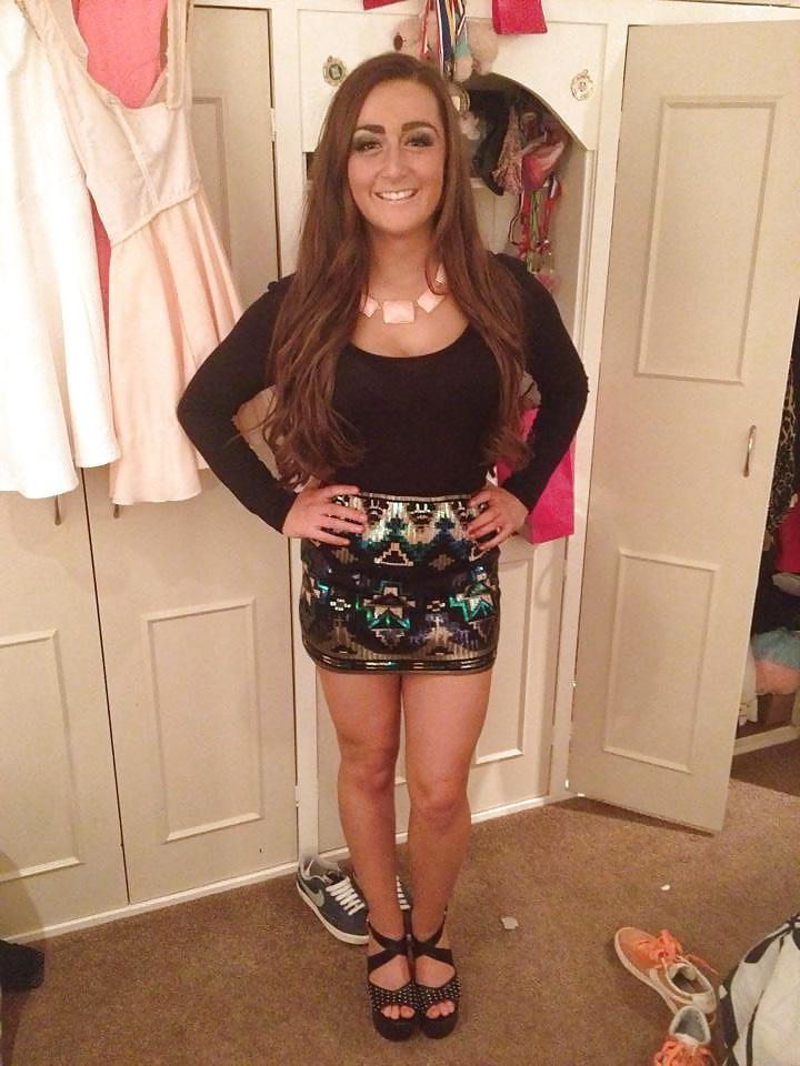 20P British chav horny slags 