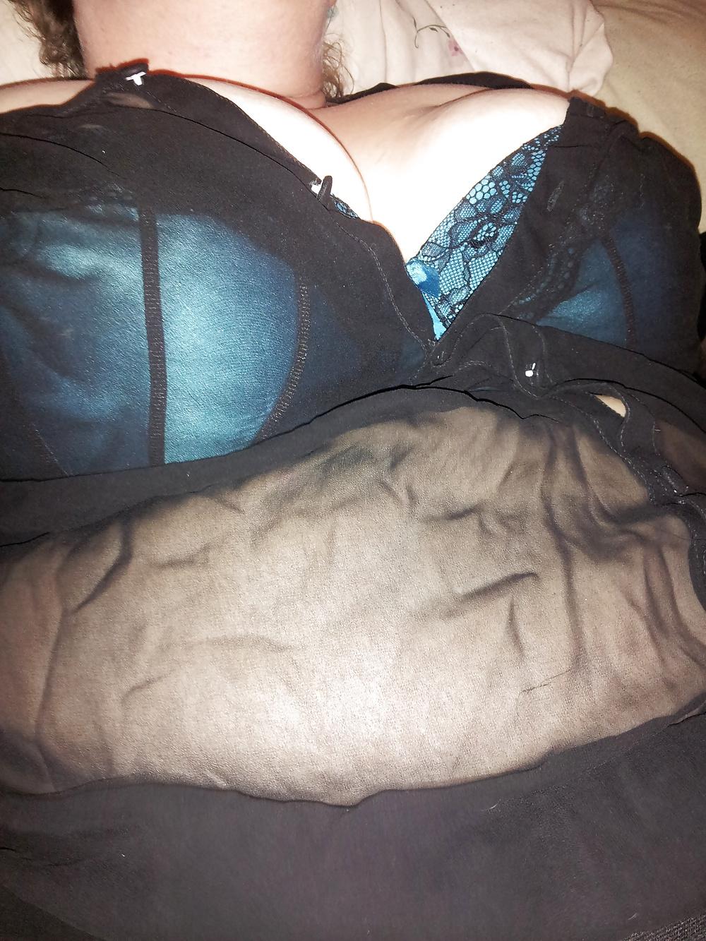 23P BBW Wife Posing Sexy And Then Unloading On Her Tit