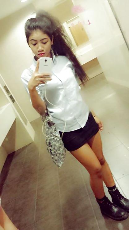 16P Twerking Girl
