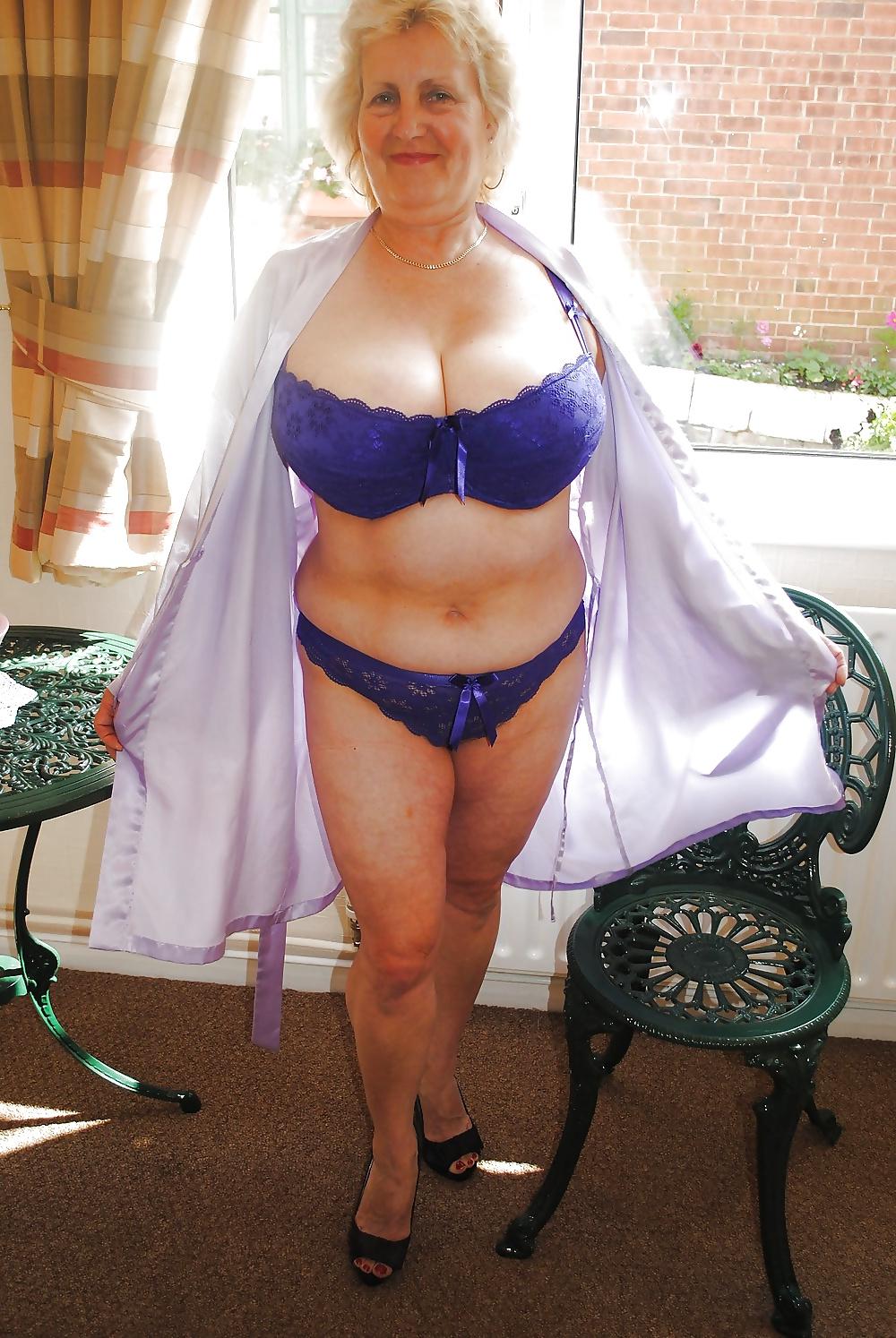 23P AMATEUR MATURES GRANNIES BBW BIG BOOBS BIG ASS 37