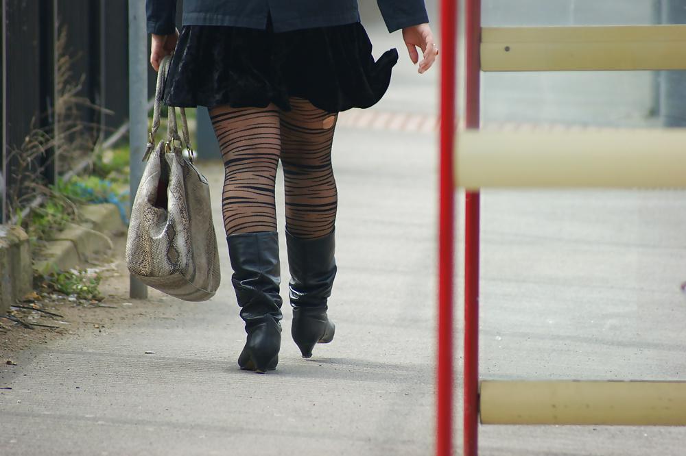 10P British Hole in Tights Leeds