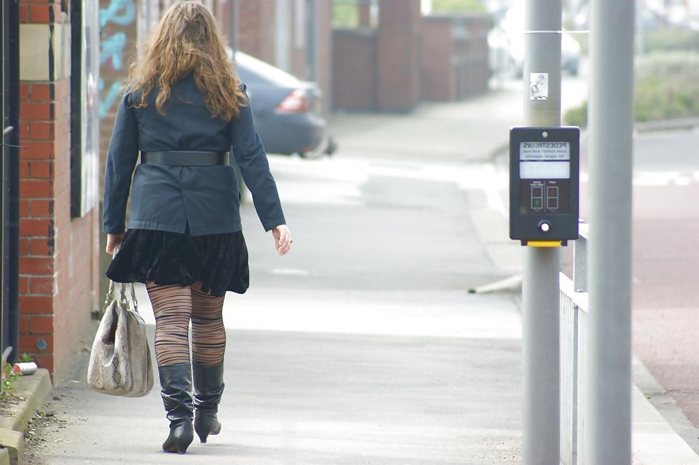 10P British Hole in Tights Leeds