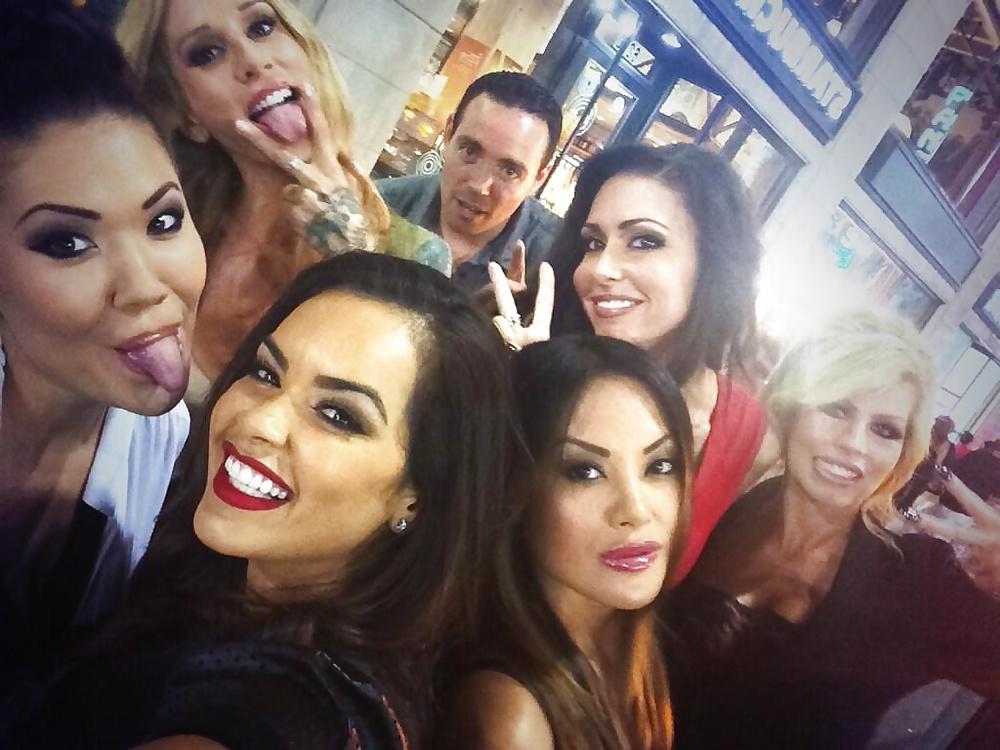 25P Celebs, Posh and Rich 8